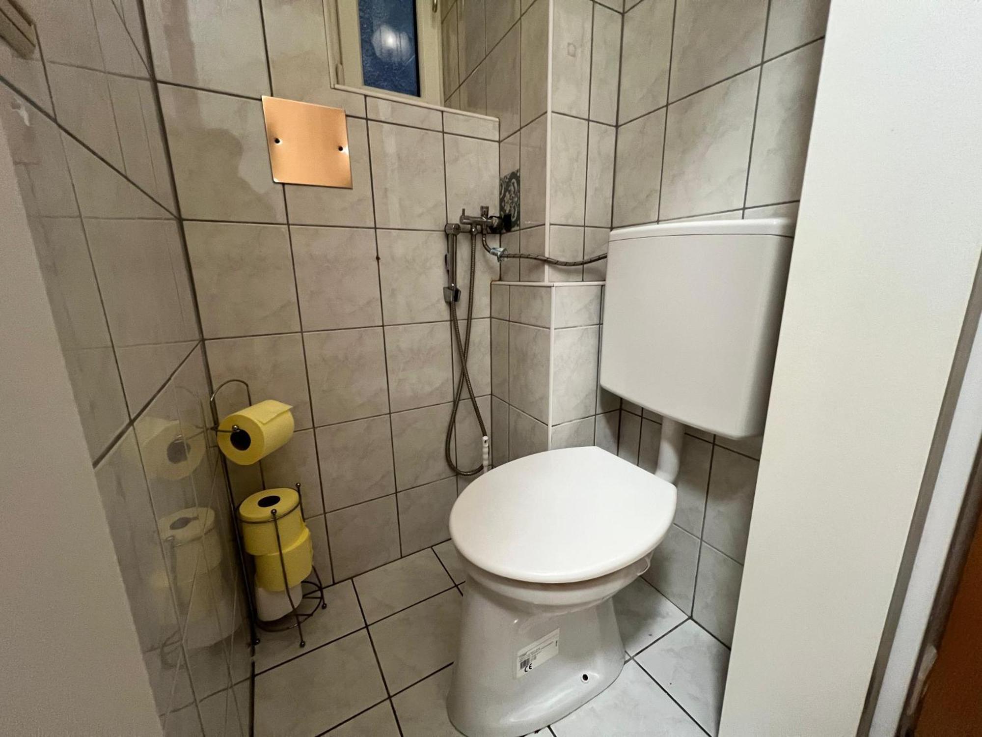 Apartment Affordable 1br Apt- Wifi & Tv Near Danube River!